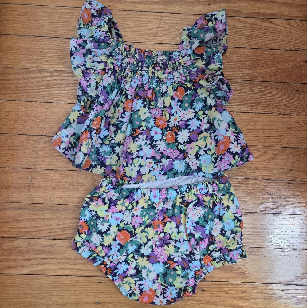 Baby GAP Colorful Floral Baby Outfit with Ruffled Sleeves 3-6 Months Baby Girl
